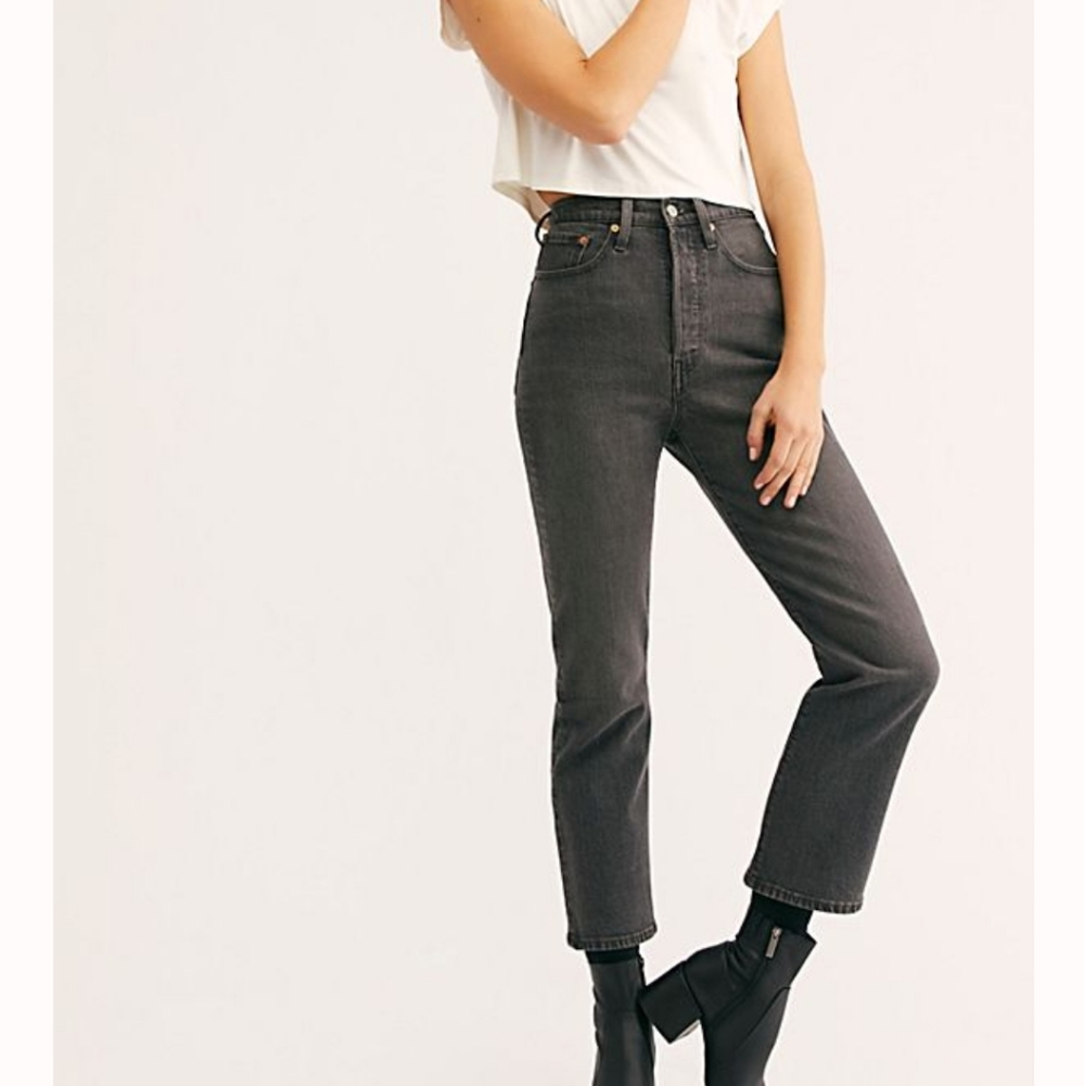 Levi's Ribcage Straight Leg Jean